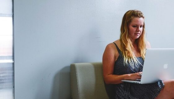 entrepreneur-593356_640