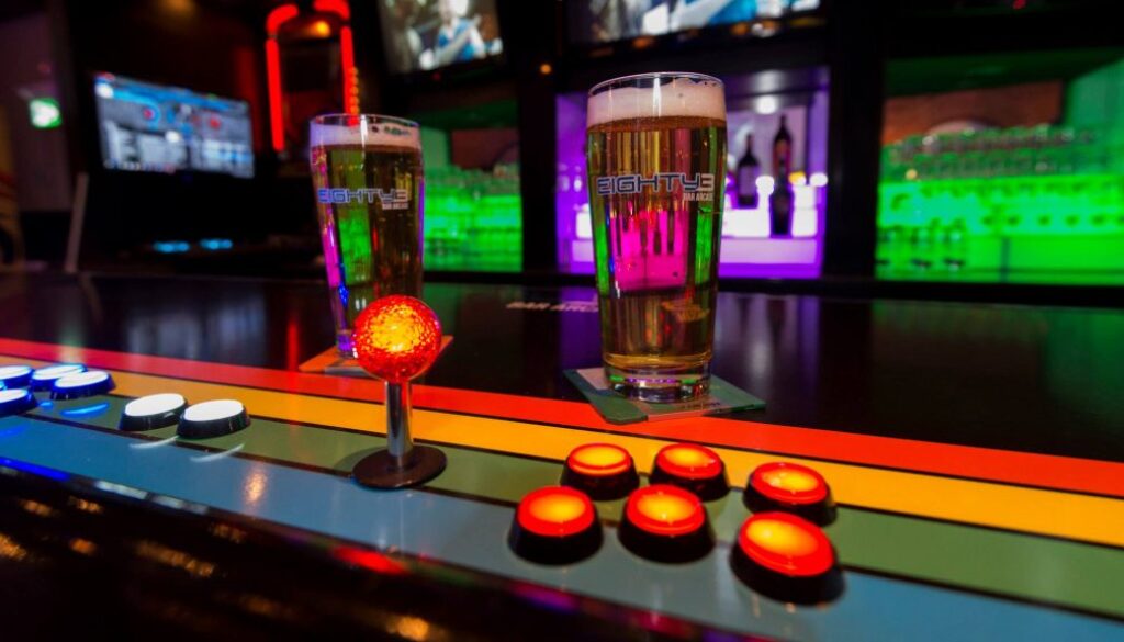 145220Eighty Three Bar Arcade1_1276250695753758_921015753_o