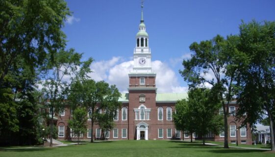 dartmouth_college_campus_2007-06-23_baker_memorial_library_01