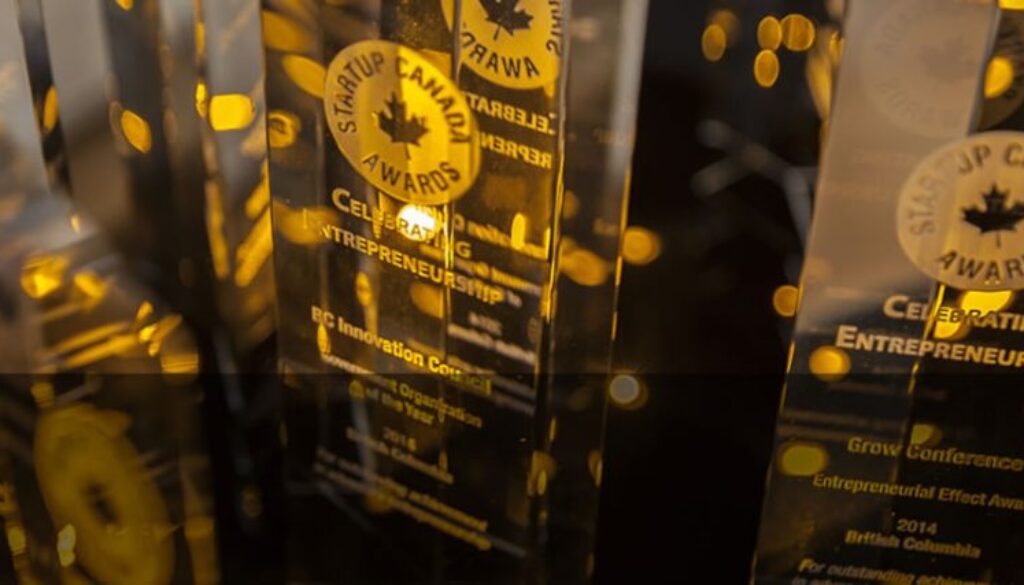 awards_selective_crop_box