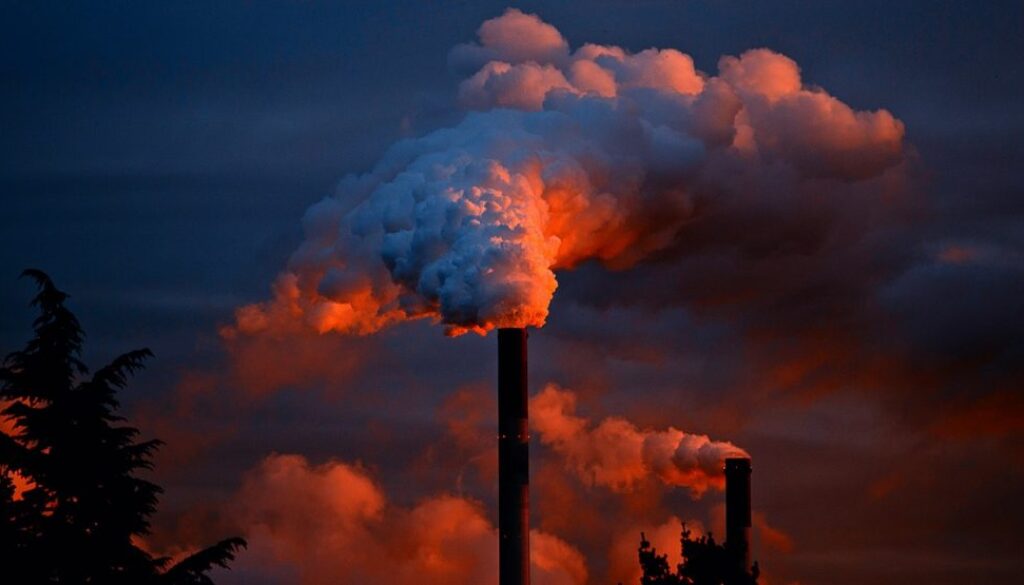 smoke-258786_1280, pollution, refinery