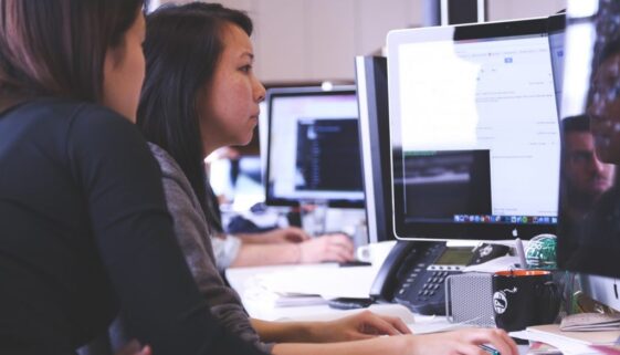 startup-photos, hr, working, women, tech