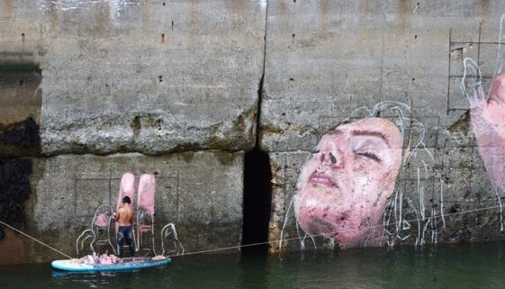 Hula mural