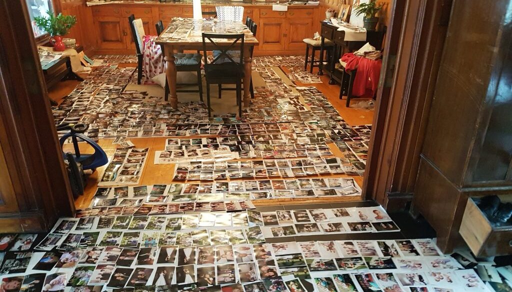 2018 Flood_0506_Picture Drying_134234