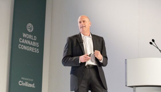 64476511_686463768440448_8560902979606020096_o