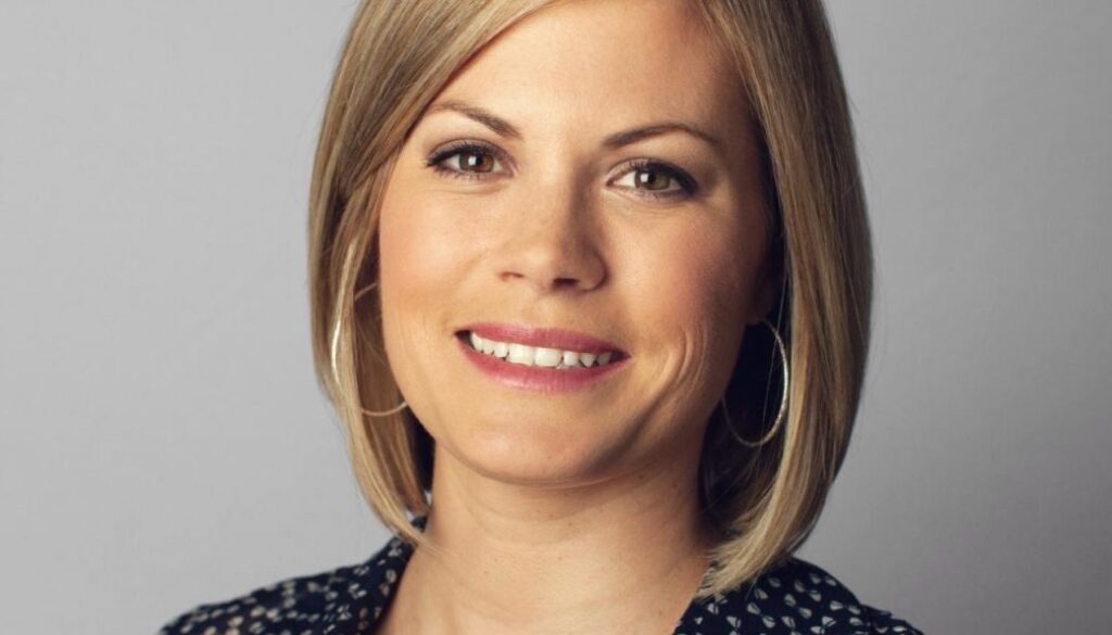 Dr.-Erin-Schryer