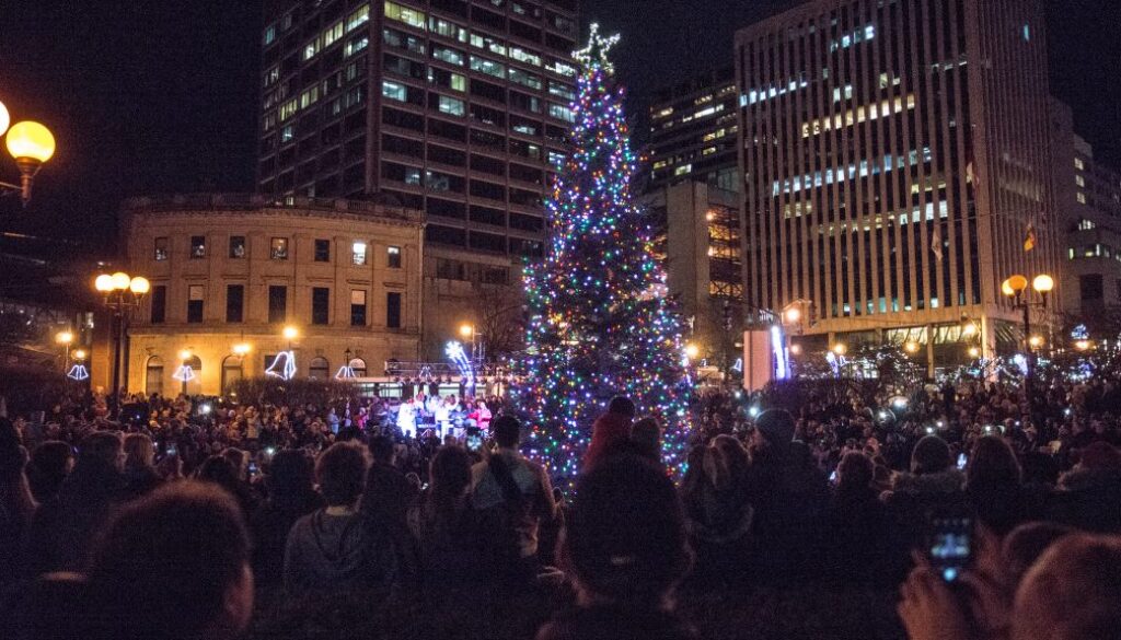 Uptown Sparkles-05634 (1)