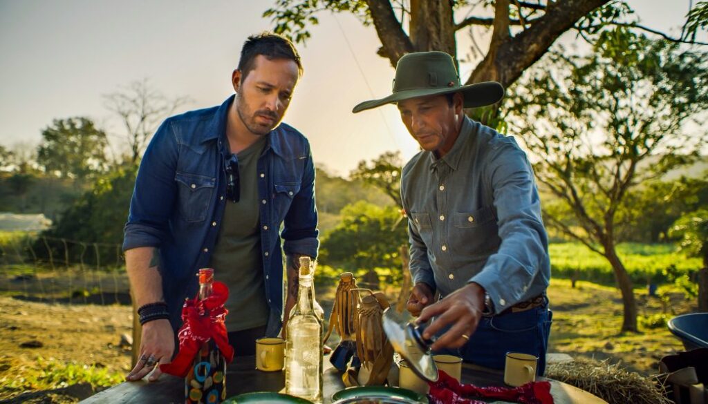 RESTAURANTS_ON_THE_EDGE_S01_E04_PRORESHQ_V2_191115.00_27_49_16.Still008-Edit (1)