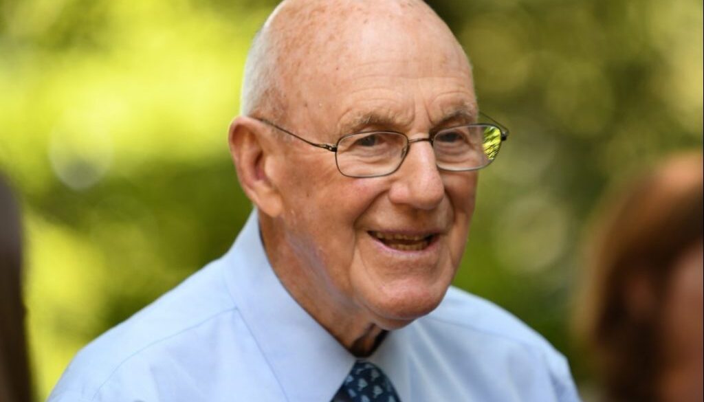 Arthur-Irving-1067x1600