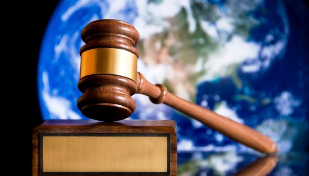 01OnlineAuctionPicGlobe