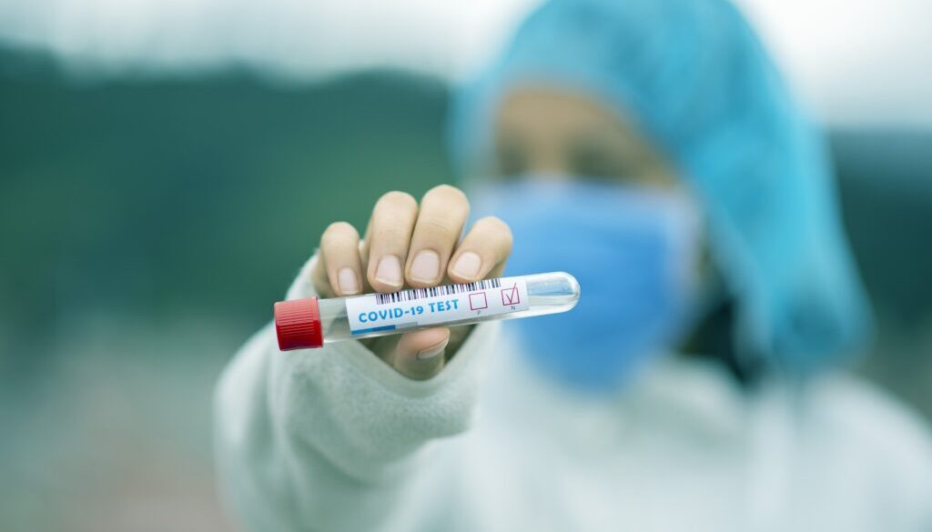 COVID Testing. Image by fernando zhiminaicela from Pixabay