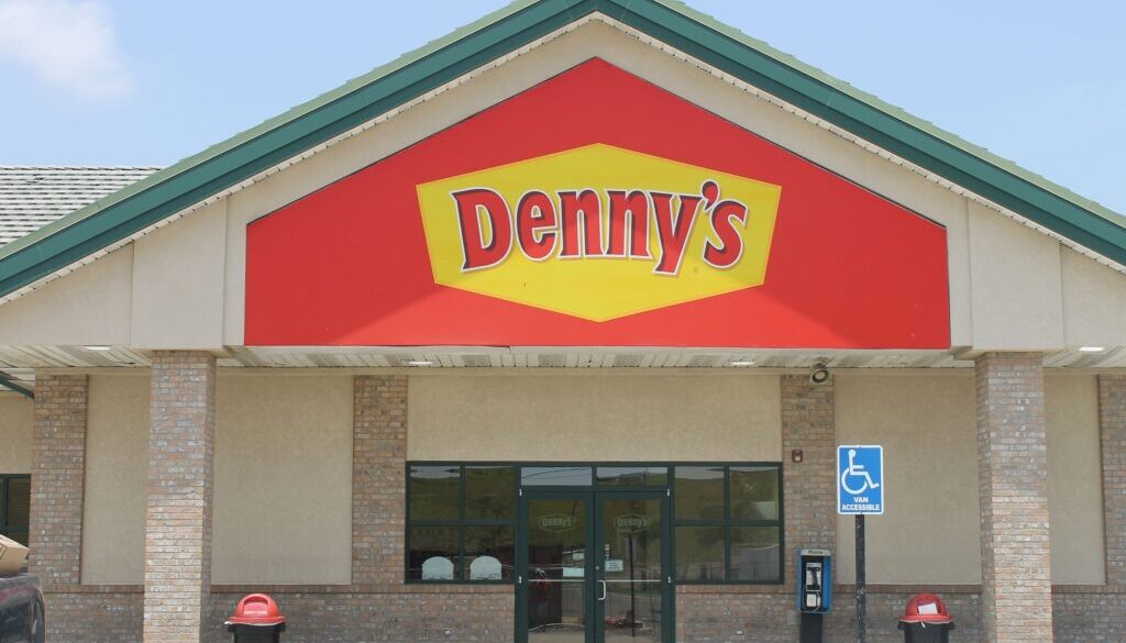 Dennys wikimedia commons (1)