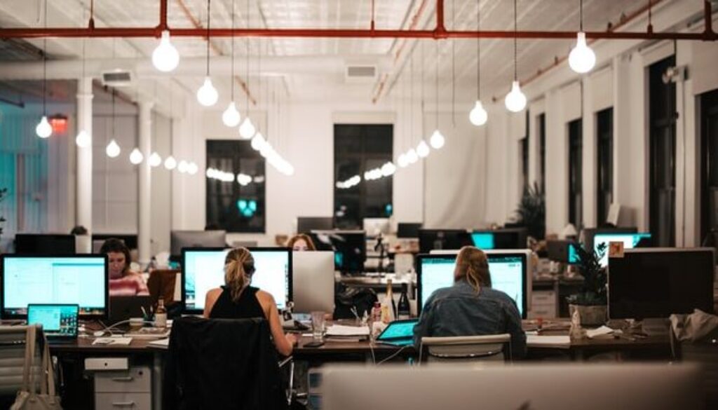 israel-andrade-YI_9SivVt_s-unsplash