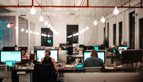 israel-andrade-YI_9SivVt_s-unsplash