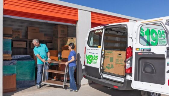 Couple Unloading Into Outdoor Storage 2019-11-07_486